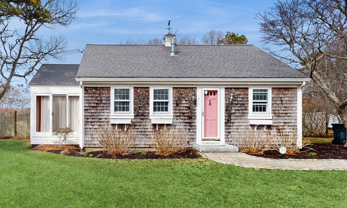 West Chatham House | Quaint Chatham home w/beautiful backyard & furnished multi-level deck, dogs OK