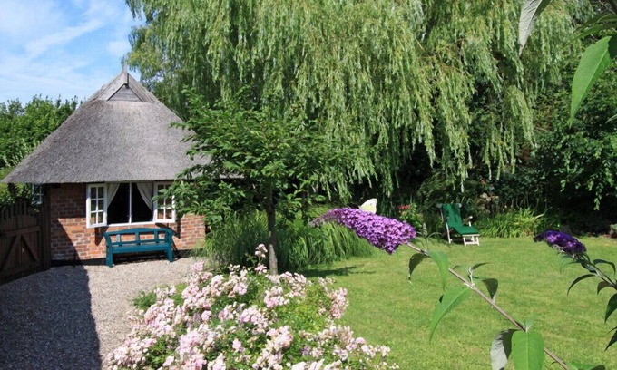 Behrensdorf Cottage | Quaint little thatched house, walking distance to beach