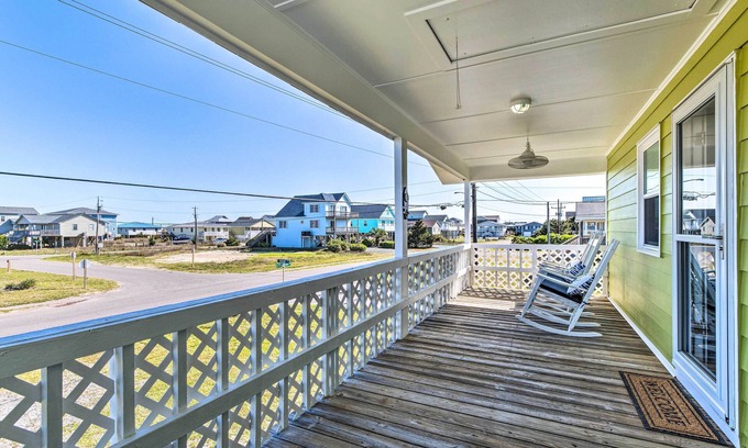 Topsail Beach Cottage | Quaint 'sand Dollar Sandbar' - Walk to Beach!