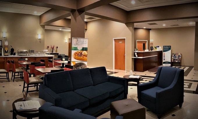 Schooleys Mountain Hotel | Quality Inn Hackettstown - Long Valley