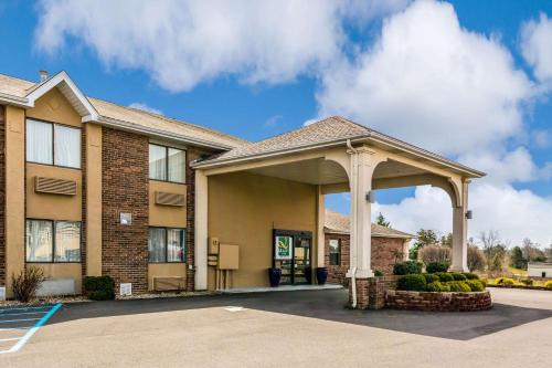 Batesville Hotel | Quality Inn I-74 Batesville
