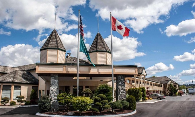 Fife Hotel | Quality Inn & Suites Fife Seattle