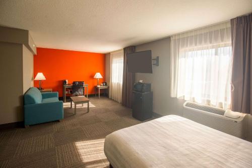 Hammond Hotel | Quality Inn & Suites Hammond Near I-8090