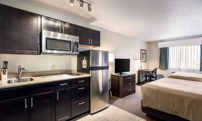 Pueblo West Hotel | Quality Inn & Suites West