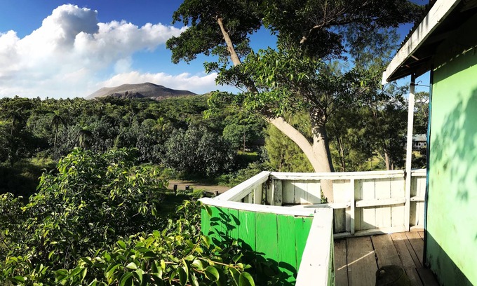Lenakel Bed & Breakfast | Quarumanu Area