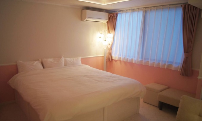 Abeno Apartment | Queen King 1 queen 25 square meters - Room 206/Osaka Ōsaka