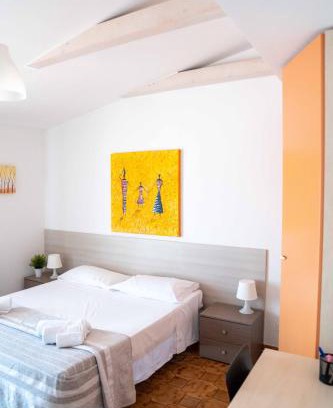 Grisolia Bed & Breakfast | Queen's Bed & Breakfast