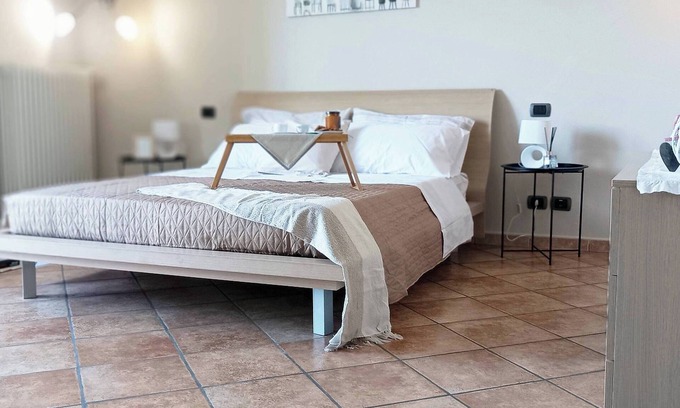 Alice Castello Apartment | Quick Home Mimosa - One Bedroom Apartment, Sleeps 4