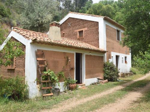 Troviscais House | Quiet and cottage in the estate Casas da Cerca near Troviscais