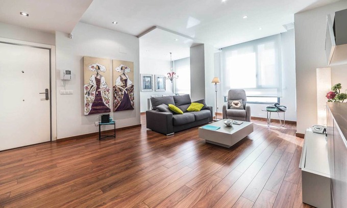 Sant Francesc Apartment | Quiet apartment close to the Town Hall sq