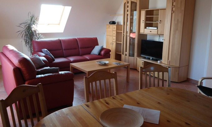 Buttendorf Apartment | Quiet apartment in a rural area near Playmobil FunPark and Nuremberg