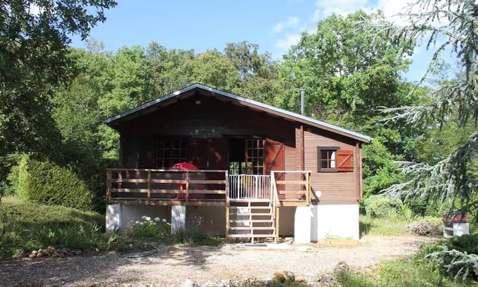 Thury Ski Chalet | Quiet cottage: The whisper of the forest
