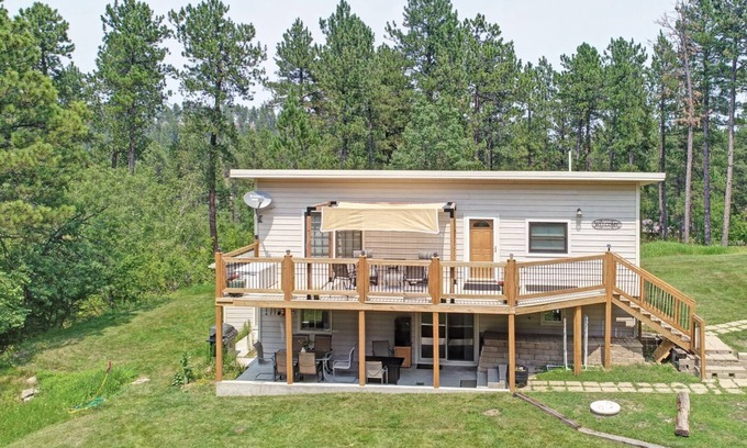 Sturgis House | Quiet home in the trees.
