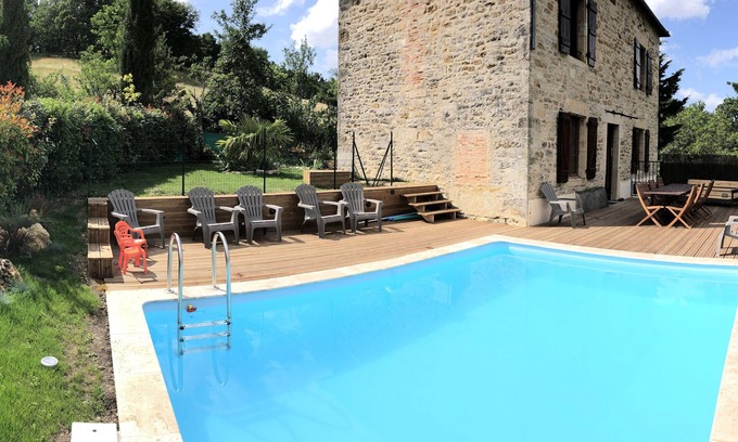 Vailhourles House | Quiet house with private, secure swimming pool heated from June to September