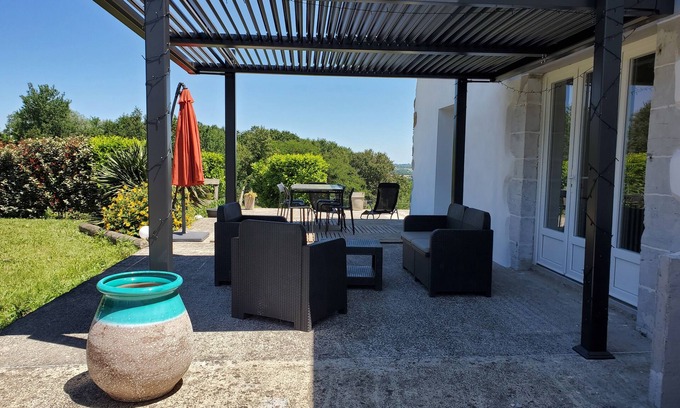 Saint-Lon-les-Mines House | Quiet Landes family home with swimming pool.