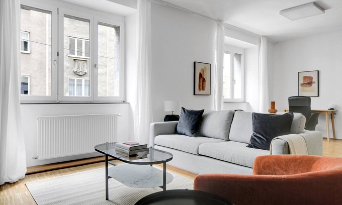 Matzleinsdorf Apartment | Quiet Margareten 1BR w/Elevator, near Hauptbahnhof, by Blueground