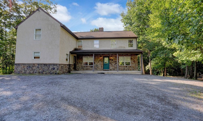 New Germantown House | Quiet mountain home in Juniata Countyn
