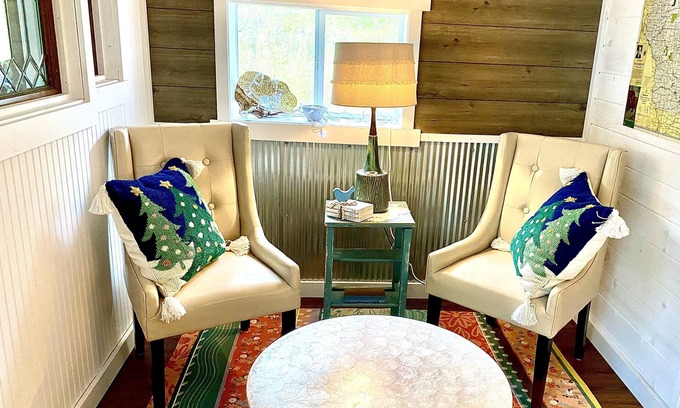 Bayfield House | Quiet, peaceful, spotless studio near Lake Superior and all Bayfield amenities.