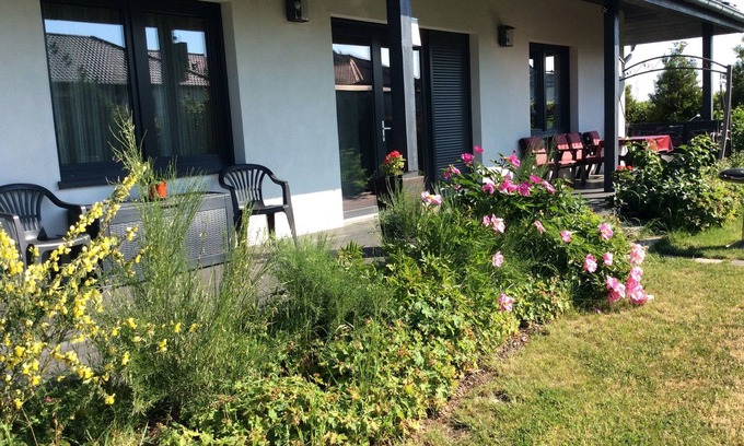 Zgorzelec Apartment | Quiet place/terrace/garden/pool/pet friendly