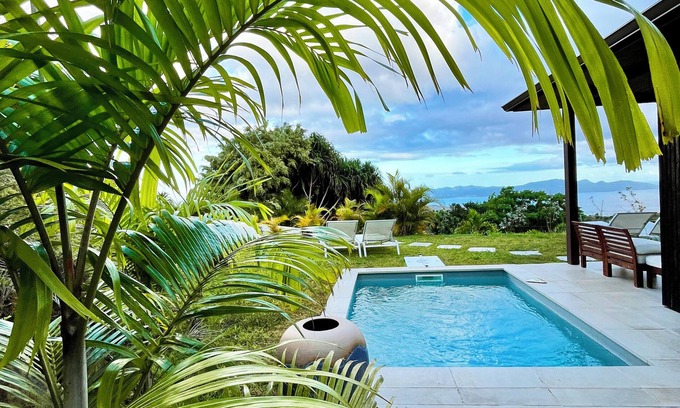 Case-Pilote Cottage | Quiet premium lodge with exceptional view