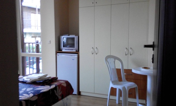 Budjaka House | Quiet Room For 2, Close To The Beach