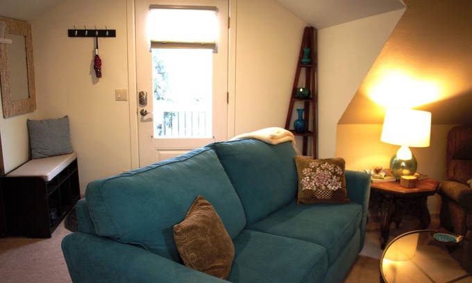 Morningside Apartment | Quiet, serene 1-bedroom apartment in Oregon's capital city, Salem.