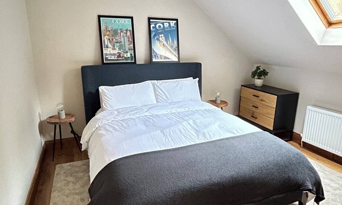 Cork House | Quiet townhouse with Irish charm