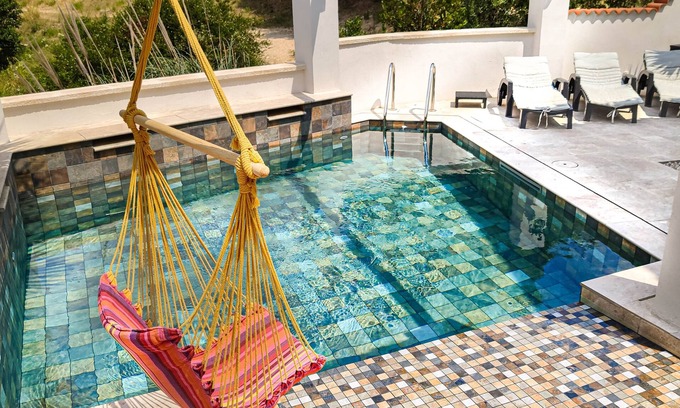 Carry-le-Rouet Villa | Quiet villa with swimming pool and private garden. Beach and village 800 m'away
