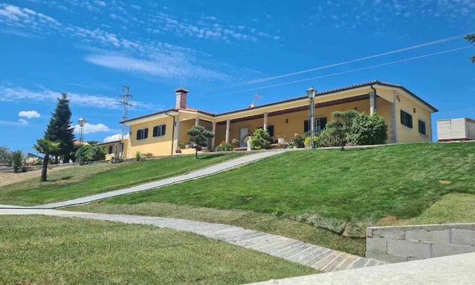 Bomfim House | Quinta da Laceira - Douro Valley - Alojamento Local
