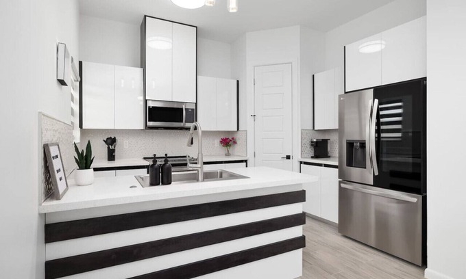 McAllen House | Quinta Real Townhomes - 5125
