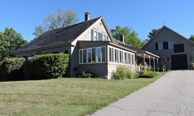 Moultonborough House | Quintessential NE Farmhouse Very Close To Castle In The Clouds
