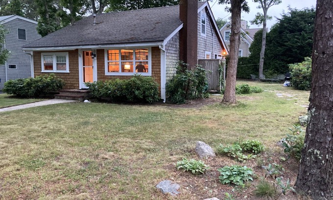 Popponesset Cottage | Quintessential Popponesset Beach Cottage - 2 Blocks to Beach