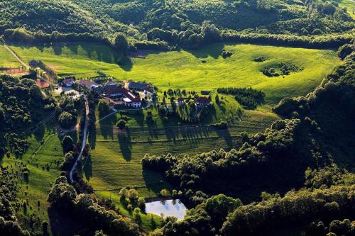 Orfu Bed & Breakfast | Rácz Tanya és Panzió