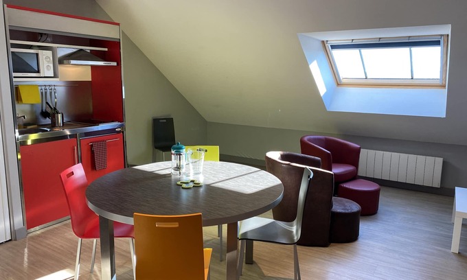 Alleuze Apartment | Résidence Apparten Ville Appartement 5 Personnes