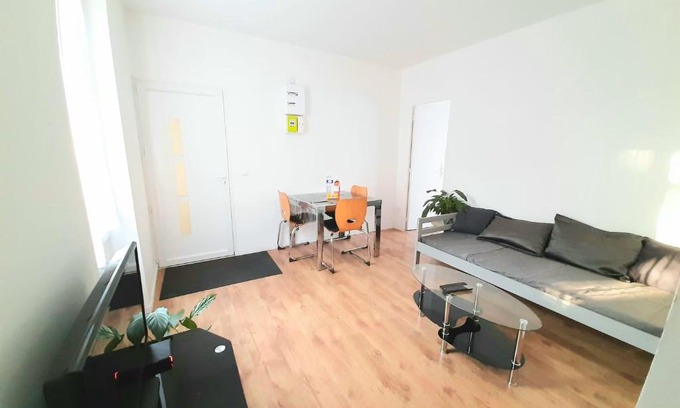 Survilliers Apartment | Résidence du Houx - 2 (Astérix, Aéroport CDG.)