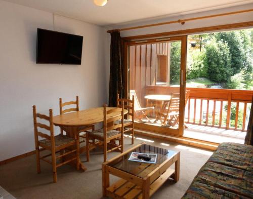 Meribel Centre Apartment | Résidence Le Cristal - Appartement 2 pièces 4 personnes situé à Méribel centre avec piscine extérieure et proche des commerces MAE-2134