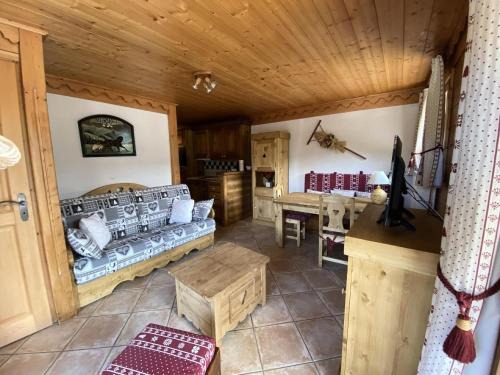 Meribel Village Apartment | Résidence Les Fermes de Méribel - maeva Home - Appartement 3 pièces 6 personnes Sélection MAE-7183