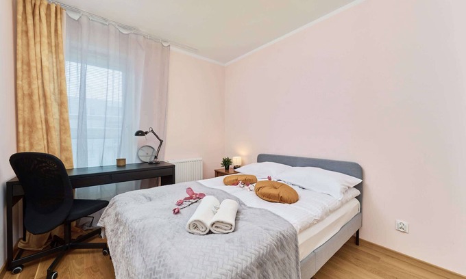 Krzyki Apartment | Róży Wiatrów 25 | Comfortable Apartment | Wi-Fi