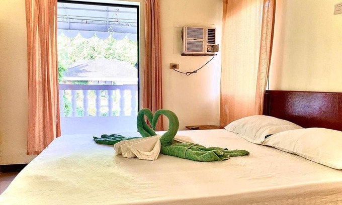 Manoc-Manoc House | R House Boracay
