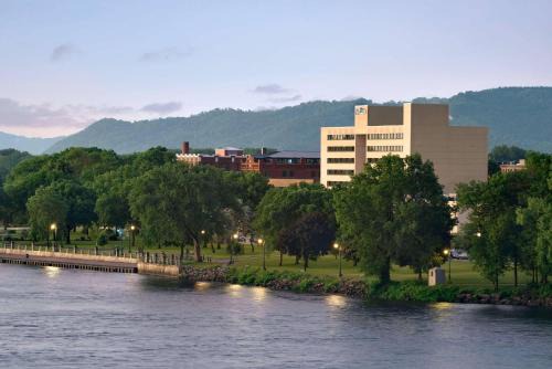 Historic Downtown La Crosse Hotel | Radisson Hotel La Crosse