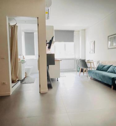 Loreto Apartment | RAINBOW STUDIO FLAT- Monolocale luminoso