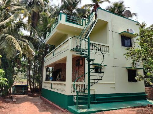 Ratnagiri House | Rama Niwas Beach Home Stay