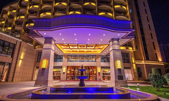 Yiliang County Hotel | Ramada by Wyndham Kunming YiLiang