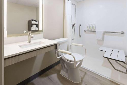 Parsippany Hotel | Ramada by Wyndham Parsippany