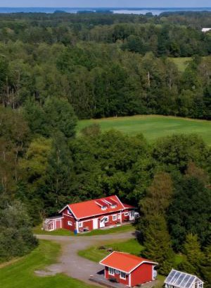 Stora Mellosa Bed & Breakfast | Ranch Mörby