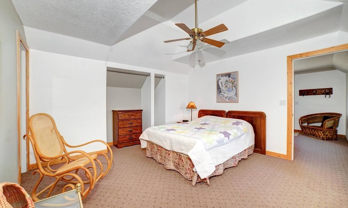 Spring City Apartment | Ranchette Ponderosa - The La Sal #4 at Wind Walker Homestead, Sleeps 3