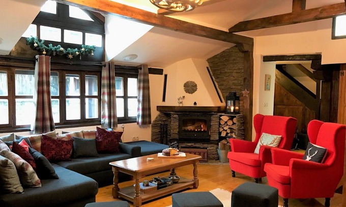 Old Town Ski Chalet | Ranked #1 on Trip Advisor! Exceptional fully catered chalet at affordable prices