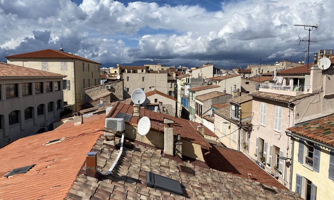 Antibes Old Town Apartment | Rare 3 BR/2 bath modern w/views old Antibes center