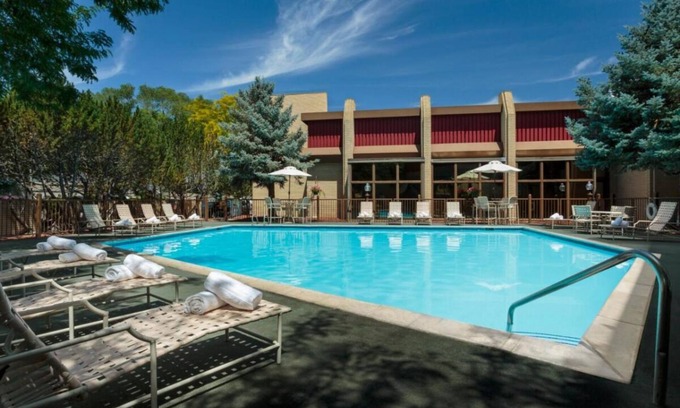 Elko Hotel | Rare Find Outdoor Pool, Parking, Pets Allowed, Close to Johnny Appleseed Park!