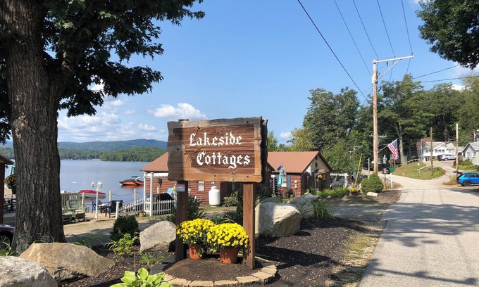 Bristol House | Rare NH Family Reunion Lakefront Cottages - Sleeps up to 52!